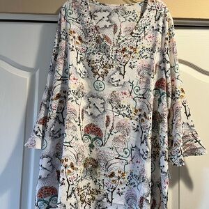 Princess cruises Asian themed blouse
Size xxl